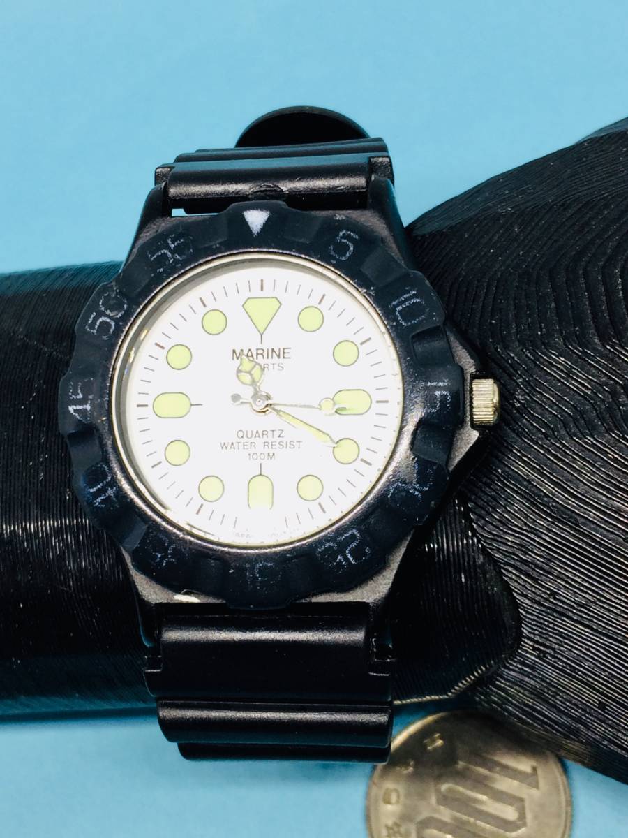 (A34)釣り・スポーツに(*'▽')マリンスポーツ（電池交換済み）ブラック・スポーツウォッチUSED（送料全国一律185円）使いやすい時計です。_画像9