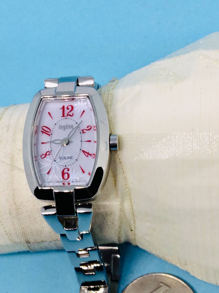 (A64)ソーラー時計(*'▽')セイコーソーラー・アンジェーヌ（クリーニング済）シルバーレディス腕時計USED（送料全国一律185円)美品。_目立つ傷もなく綺麗な時計です。