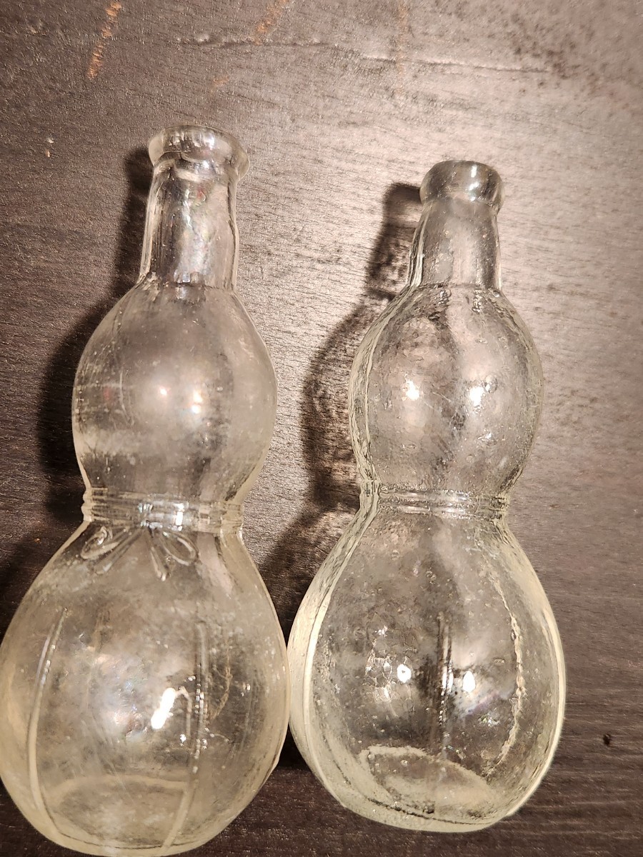 昭和レトロ　昔の小さな瓶　6点セット　透明ビン　薬瓶　インクビン　ひょうたん型瓶　ガラス レトロ アンティーク 瓶 ガラス瓶 硝子 薬瓶_画像6