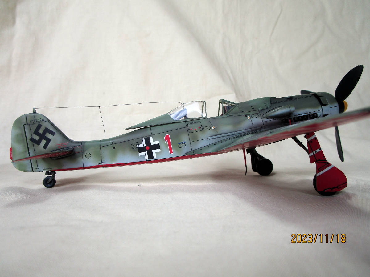 完成品　１／４８　フォッケウルフ　Fw１９０D－9　”　ＪＶ４４　ハインツ・ザクセンブルグ少尉　”_画像4