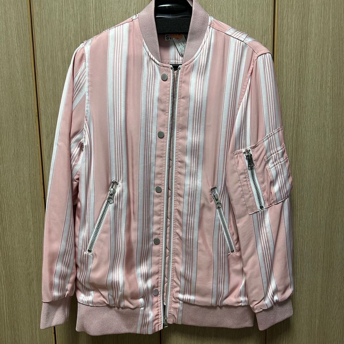 Acne studiosアクネ MA-1 ストライプ ピンク 34 アウター Acne studiosアクネ MA-1 ストライプ ピンク 34 アウター