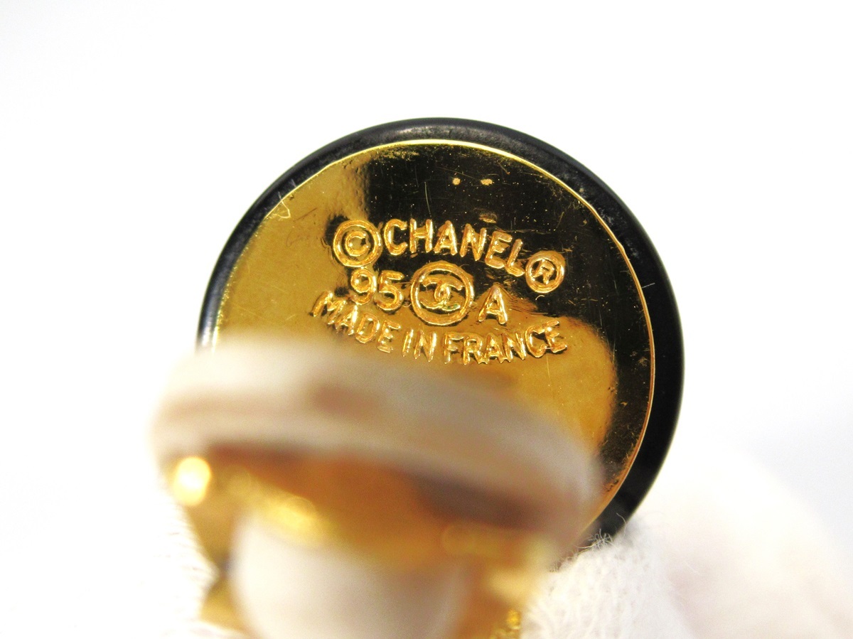 vintage CHANEL Pre-Owned 95A CC logo drop clip-on earrings ヴィンテージ シャネル ドロップ パール CCロゴ イヤリング_画像5
