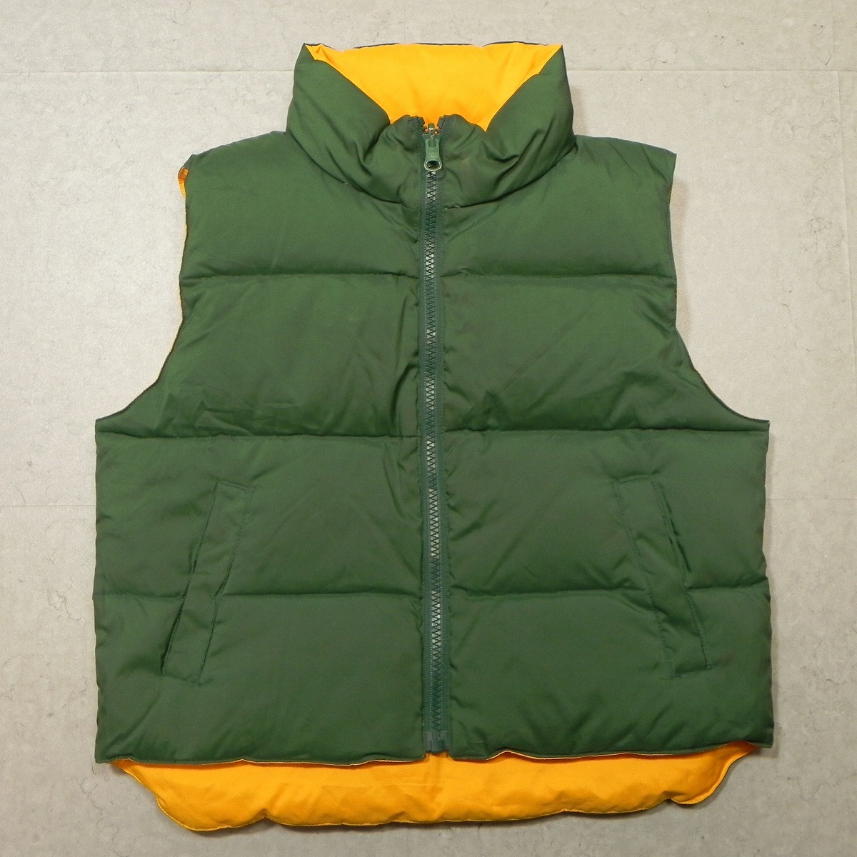 VAN JACKET ヴァンヂャケット VAN MINI ★ リバーシブル ダウンベスト 8 (120-60) 緑 黄色 古着 ★a_画像1