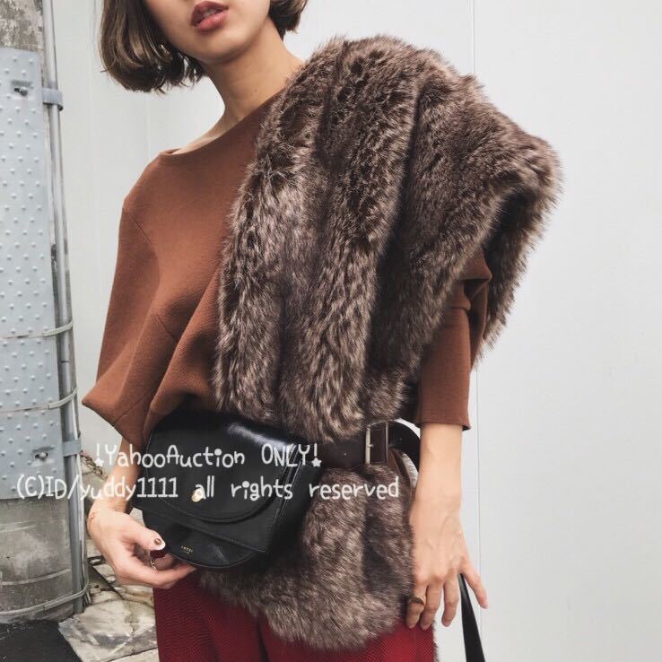 新品タグ付　 Ameri VINTAGE アメリヴィンテージ　ECO FUR SHAWL　エコファーショール　即完売　　黒石奈央子　即決_画像1