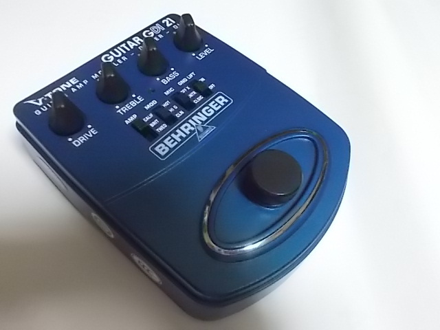  Behringer BEHRINGER GDI 21 GUITAR AMP MODELER DI BOX