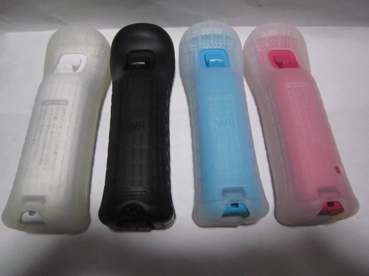 Wii リモコン モーションプラス 4個 白 黒 水色 ピンク シリコンカバー 付 ＋ ヌンチャク 白 1個 ストラップ 4個 動作確認済_画像3