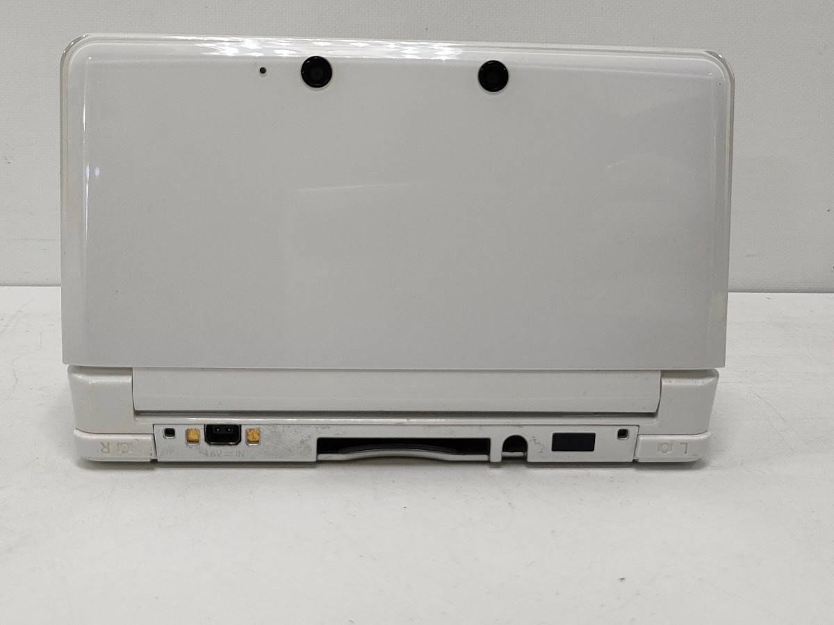 管理1251 NINTENDO 任天堂 3DS CTR-001 アイスホワイトニンテンドー ゲーム機 本体 通電確認済み タッチペン欠品 ジャンク _画像5