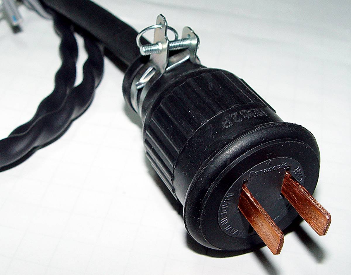 国内産単線２mm２芯ツイストペア電源ケーブル ３極インレット Western Electric製純銅鍛造ブレード付、長さ1.5ｍ　（アース、接地線なし）_画像4