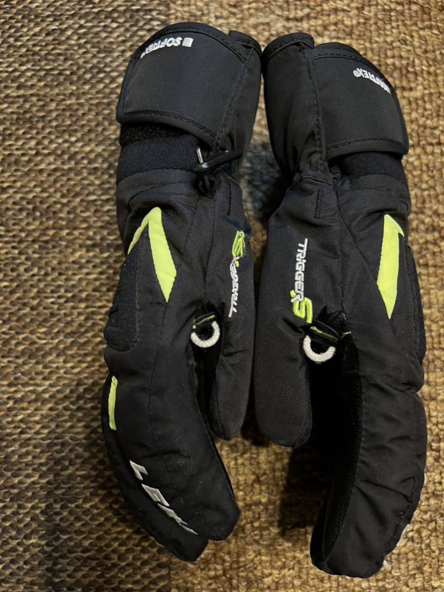 レキ　LEKI ウィンターグローブ スキー　ジュニア6サイズ　美品　黒　手袋　防寒　雪遊び　トリガーS対応_画像3