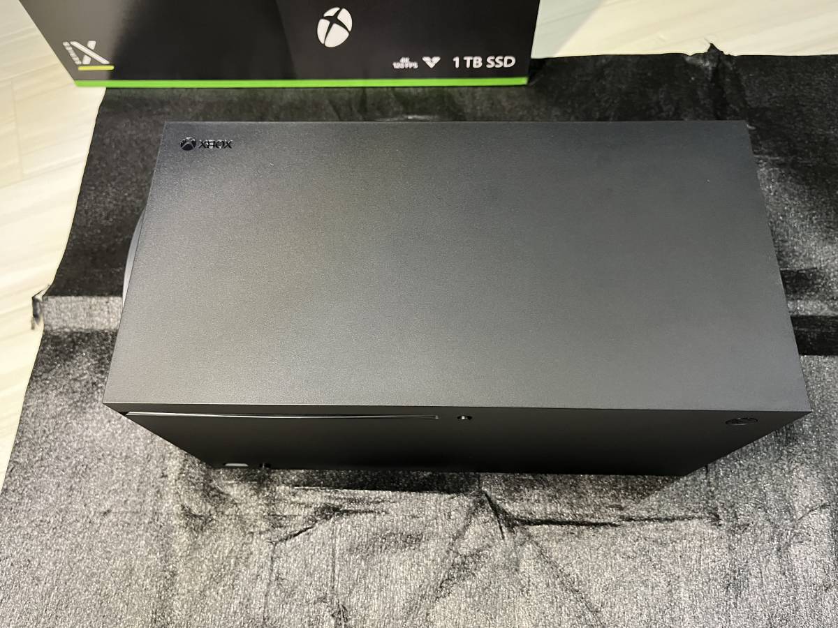 XBOX SERIES X 1TB SSD 動作確認済み 初期化済み 中古 送料無料！！_画像7