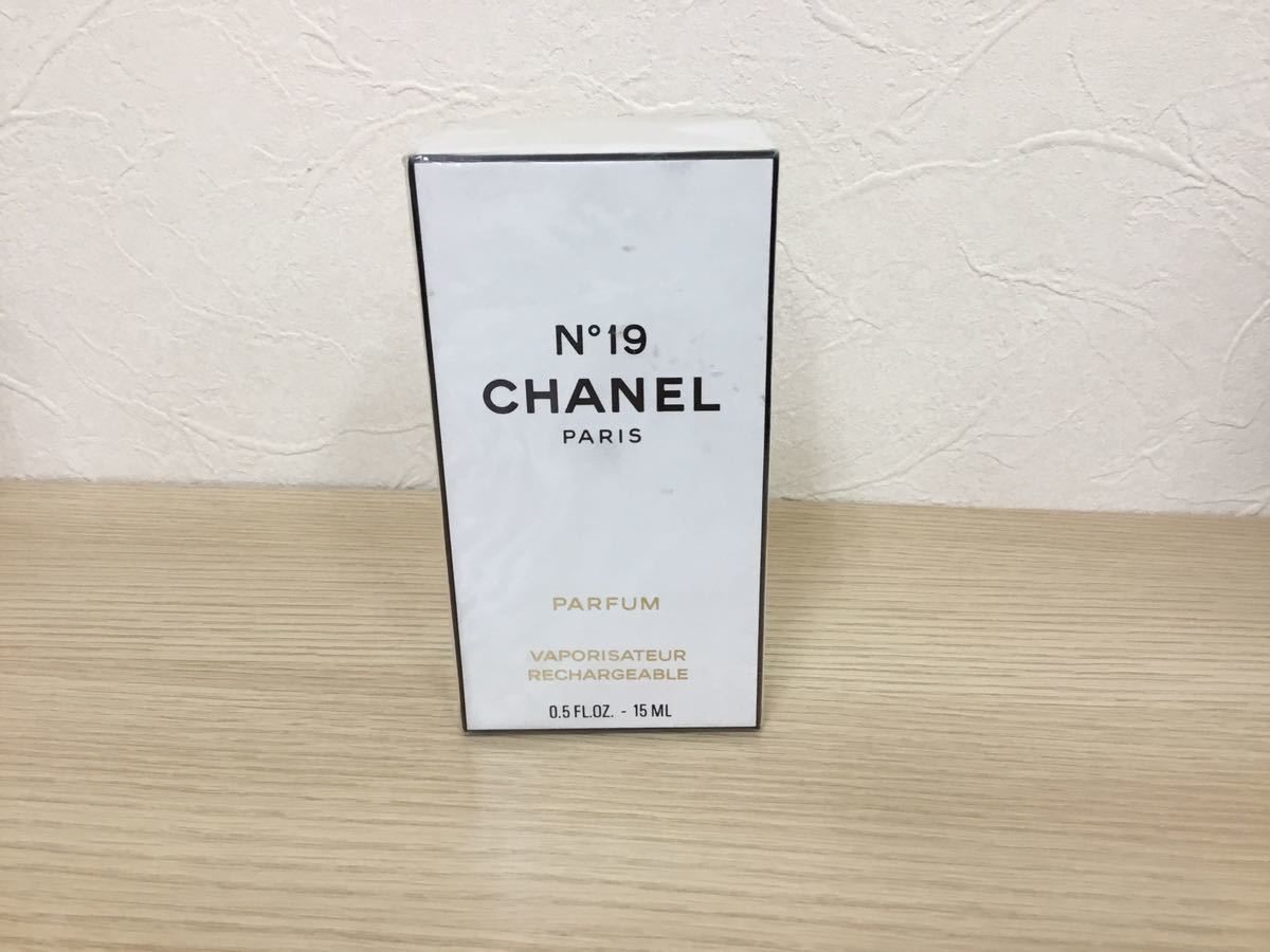 【T】【10175】【未使用・未開封】香水　シャネル　N°19　15ｍｌ　CHANEL　19番_画像1