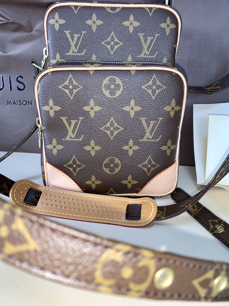 ルイヴィトン VUITTON アマゾン 未使用品　モノグラム アマゾン 斜め掛けショルダーバッグ ポーチ ポシェット　未使用品　箱　保存袋　_画像2