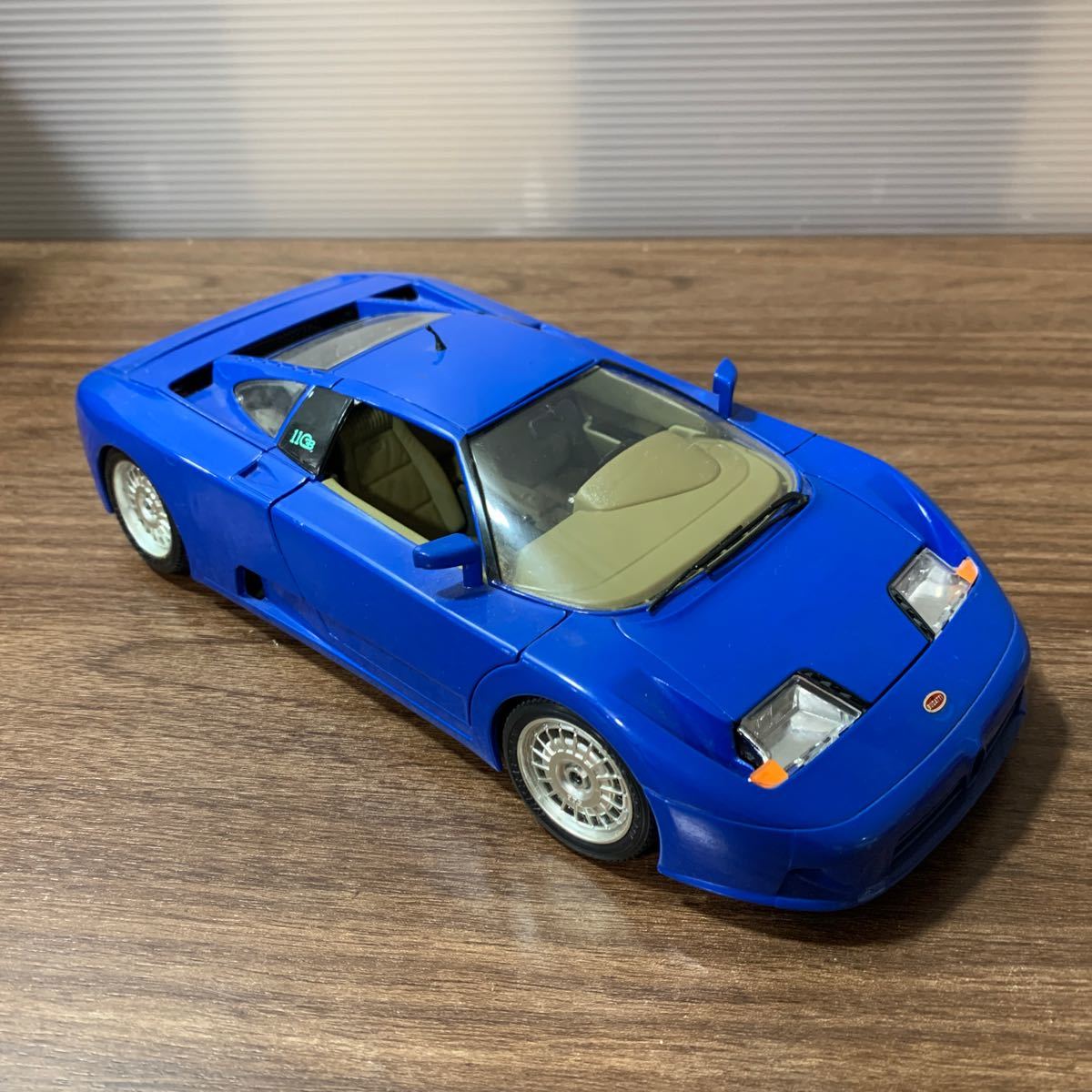 ブガッティ ミニカー 1/18 Bugatti EB 110 1991 箱無し ブルー イタリア製 コレクション おもちゃ スポーツカー アンティーク 雑貨 (335_画像1