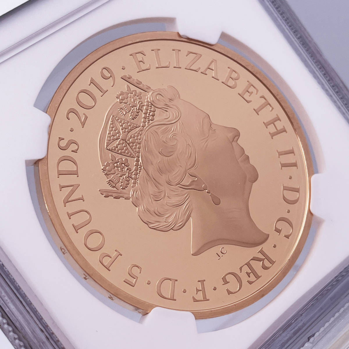 ★産業革命のヴィクトリア★TopPop ヤングヘッド 2019 PF70UC イギリス 生誕200周年 5ポンド 金貨 NGC PCGS 最高鑑定 英国 ビクトリア_画像8