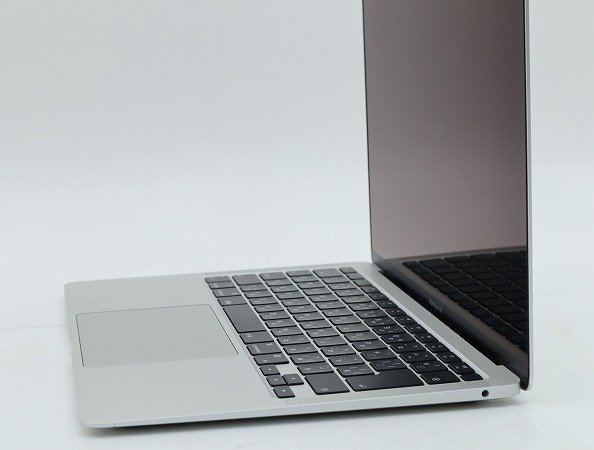 【1円スタート】Apple MacBook Air M1 2020 シルバー 2560x1600 A2337 EMC3598 ロジックボード欠品_画像4