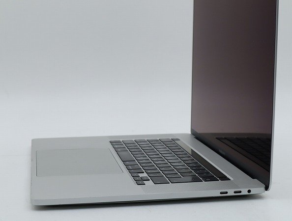 【1円スタート】Apple MacBook Pro 16インチ 2019 シルバー 3072x1920 A2141 EMC3347 ロジックボード欠品_画像4