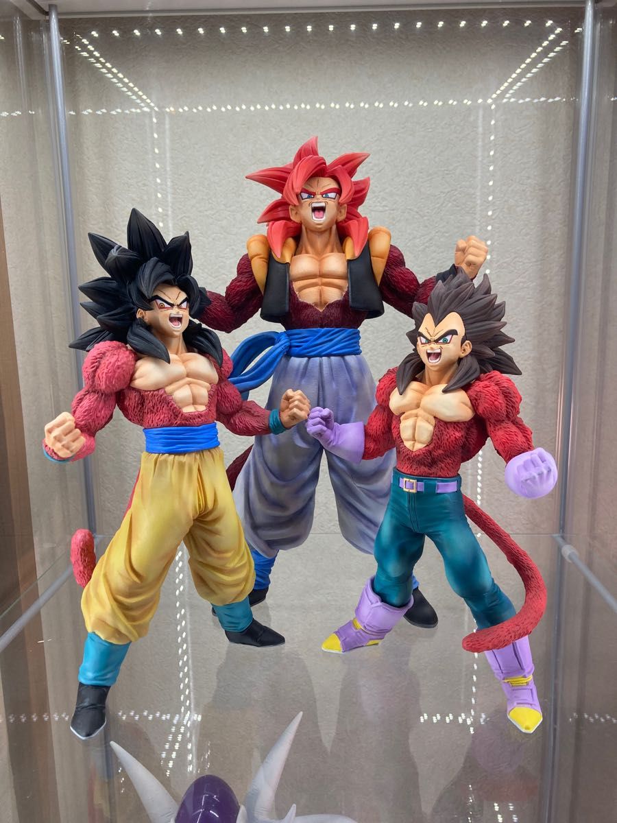ドラゴンボール 悟空・ベジータ・ゴジータ スーパーサイヤ人4 ドラゴンボール 悟空・ベジータ・ゴジータ スーパーサイヤ人4