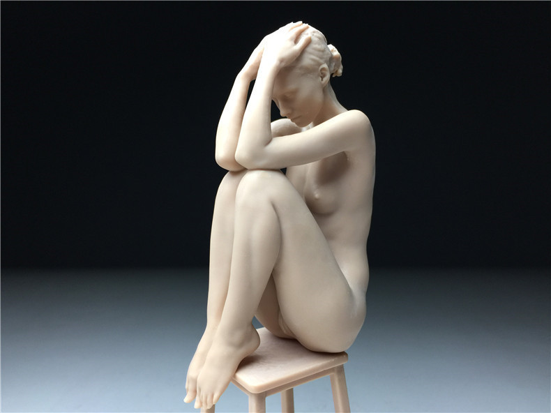 樹脂製　西洋彫り　女神　ヌード　デッサン人形　女性　少女　フィギュア　美人　裸婦　仏像　置物　　重さ約95ｇ_画像6