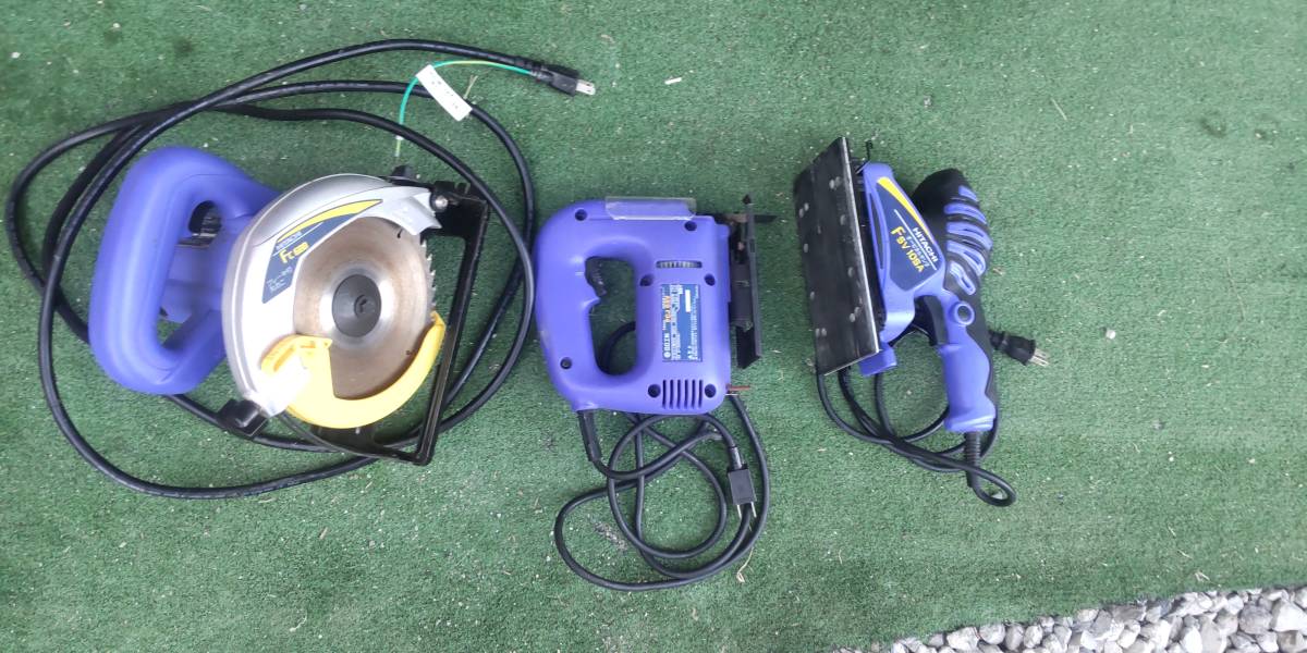 中古　日立木工用電動工具3点　サンダー　FSV10SA　ジグソー　FCJ65V　165㎜丸ノコ　　FC6BB_画像1