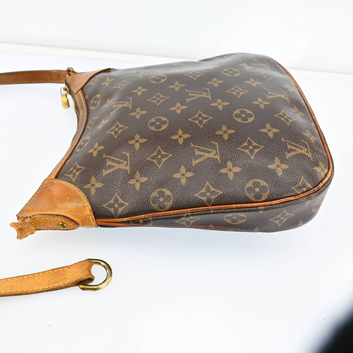 Louis Vuitton ルイヴィトン モノグラム オデオンPM ショルダーバッグ レディース P2258CJ511　ジャンク