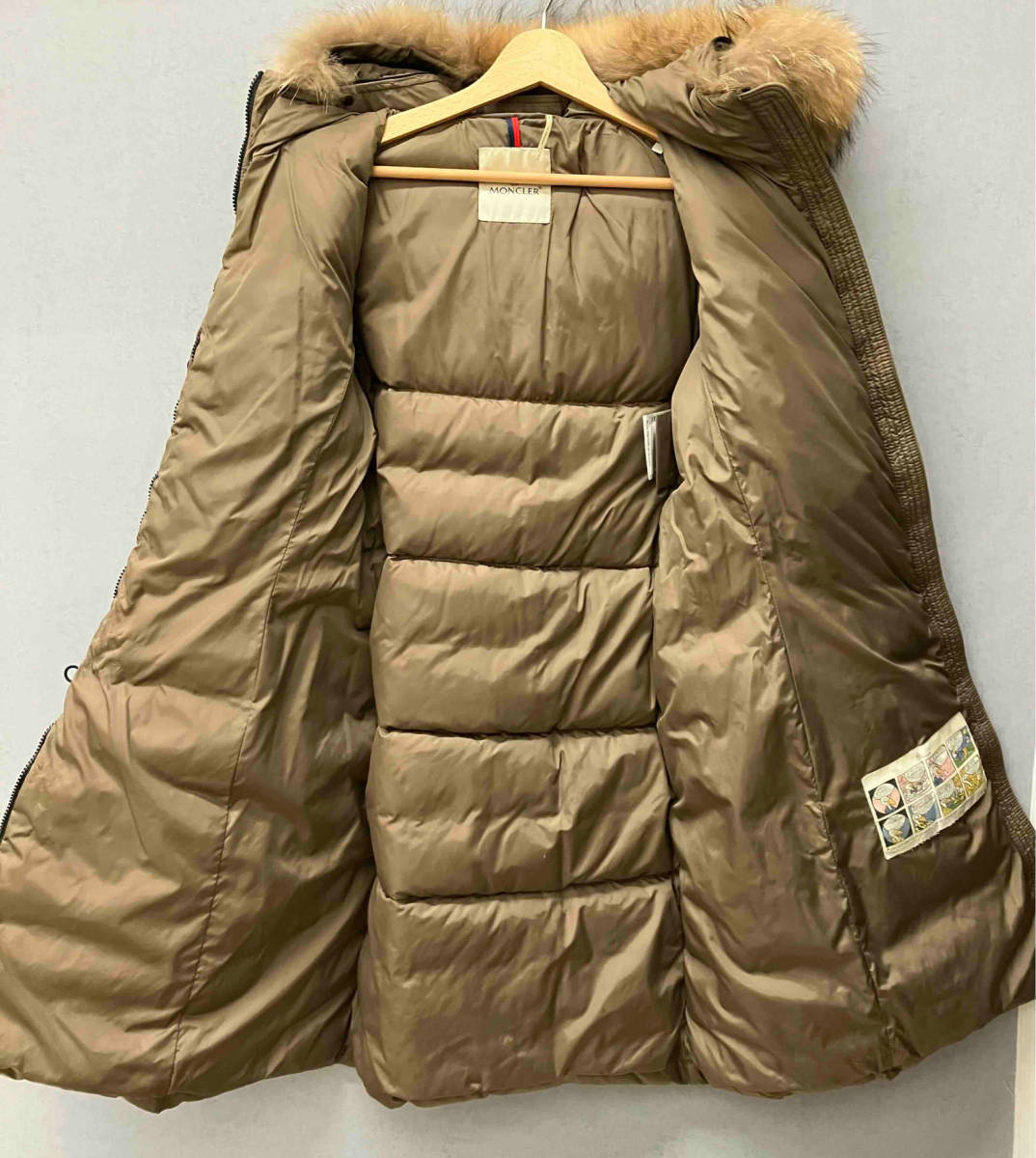 MONCLER モンクレール レディース 120934991725 ダウンコート ブラウン ベルト付き ファーフード_画像6