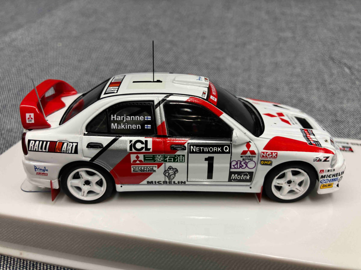 ixo 1/43 25th anniversary edition AC393LQ MITSUBISHI LANCER Evolution 5 # 1 T.Mkinen - S.Marianne RAC Rally 1997(29-06-35)_画像5