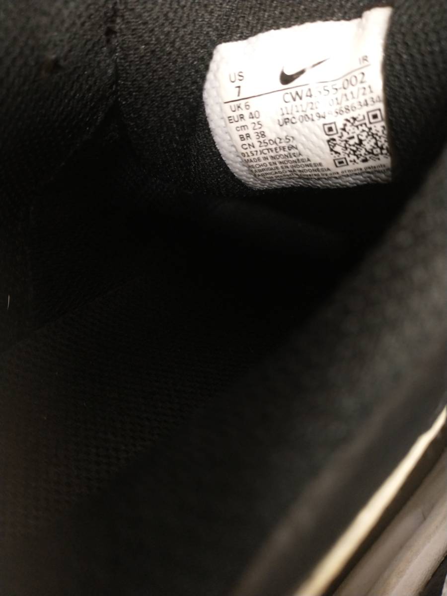 NIKE CW4555-002 25cm スニーカー 靴 黒 白 シンプル おすすめ 人気 お洒落 安い お買い得_画像4