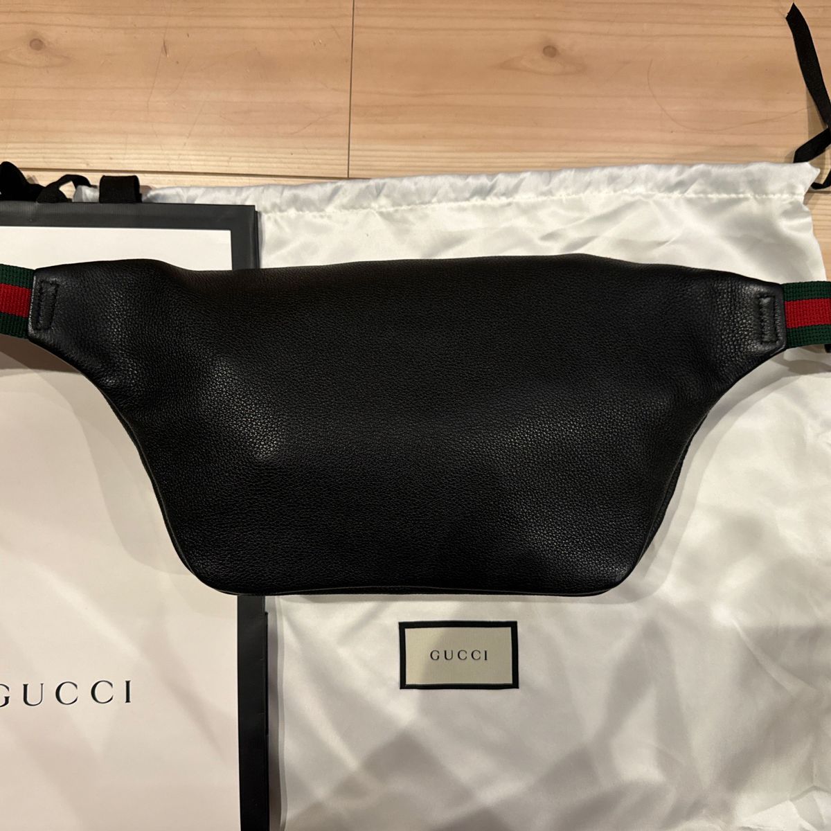 超美品】GUCCI 530412-0GCCT-8164 グッチ ヴィンテージロゴ 超美品】GUCCI 530412-0GCCT-8164 グッチ ヴィンテージロゴ