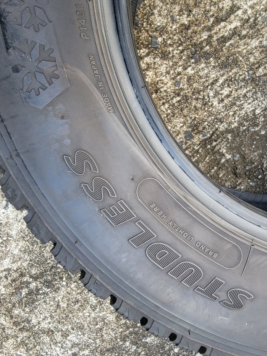 滋賀発送　BRIDGESTONEブリザックw979 215/65R15 110/108L LT 製造2019年43週 残溝約9.7mm　中古4本　バン トラック_画像3