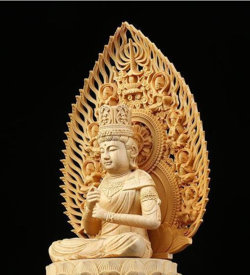 総檜材　仏教工芸品　木彫仏教　精密彫刻　仏師で仕上げ品 大日如来座像_画像4