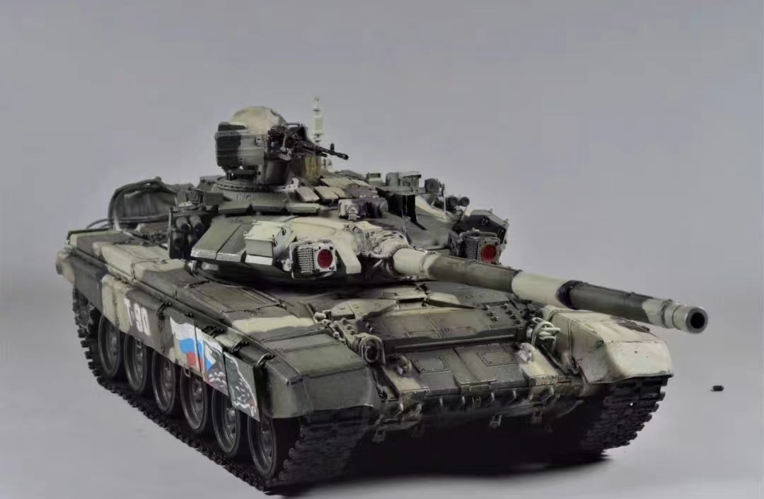 1/35 ロシア陸軍 主力戦車 T90 組立塗装済完成品