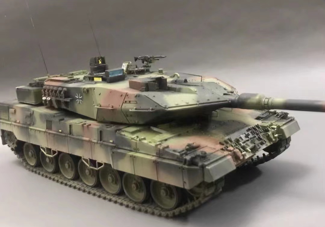 モンモデル ドイツ連邦軍 1/35 レオパルト2A7 主力戦車 塗装済完成品_画像3