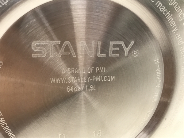 STANLEY スタンリー 1.9L 64oz 水筒 ボトル アウトドア 中古 F8295364_画像10