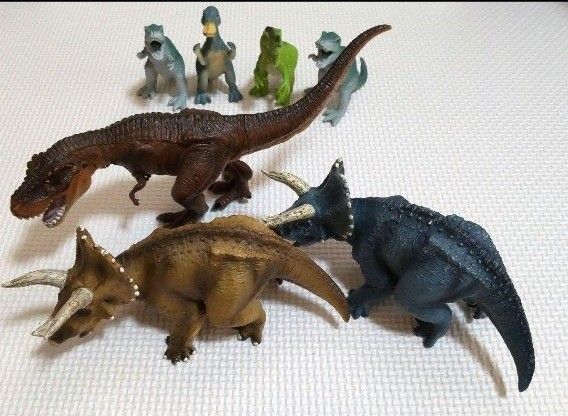 恐竜フィギュアコレクション