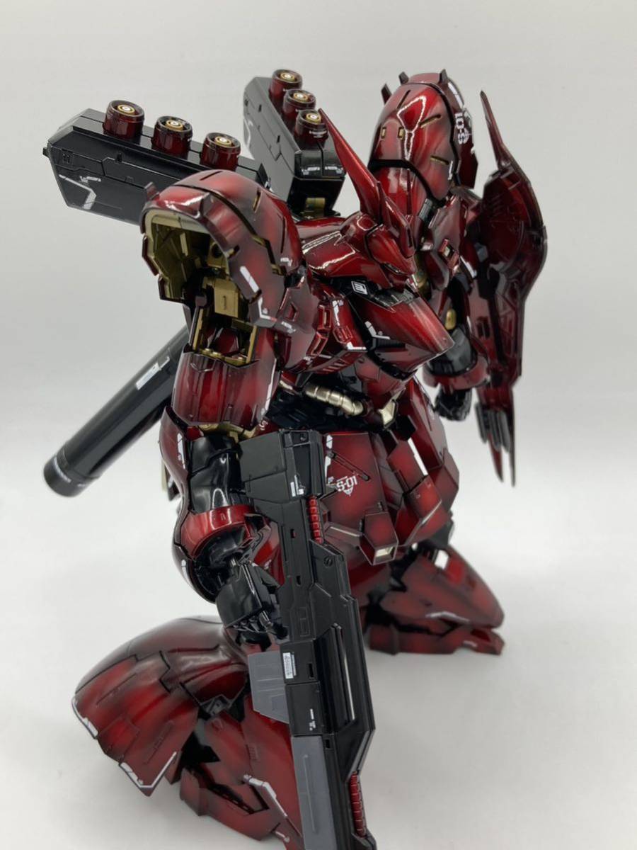 RG サザビー 全塗装　完成品_画像4