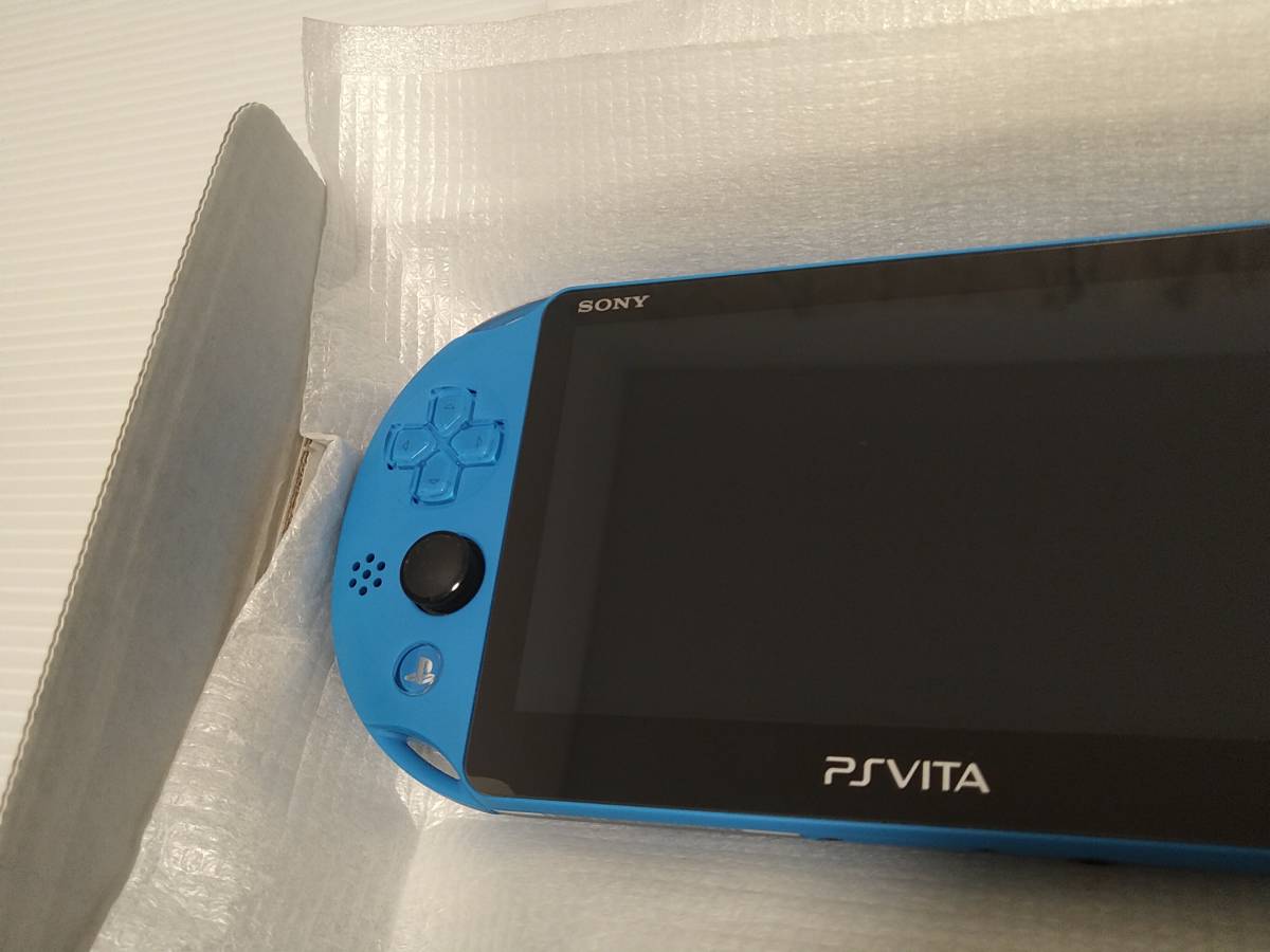 ☆ 新品同様 ☆ PSVITA 2000 アクアブルー blue 本体 vita 8GB メモリーカード ビータ × 新品_画像3