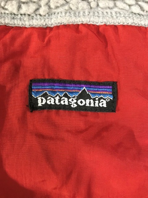 r2_1842 大きいサイズ XL patagonia パタゴニア ボア生地ベスト ハイネック アウター フルジップ グレー×レッド アウトドア メンズ_画像3