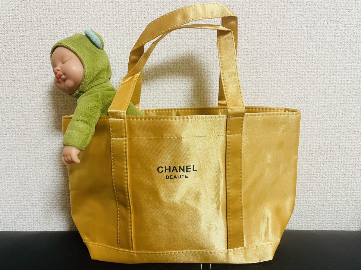 新品 CHANEL BEAUTEミニトートバッグ　コスメハンドバッグ　ゴールド_画像3