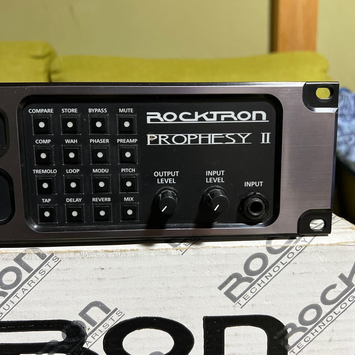 ROCKTRON Prophesy II ギタープリアンプ＋エフェクト　ロックトロン　マルチエフェクター　rocktron_画像2