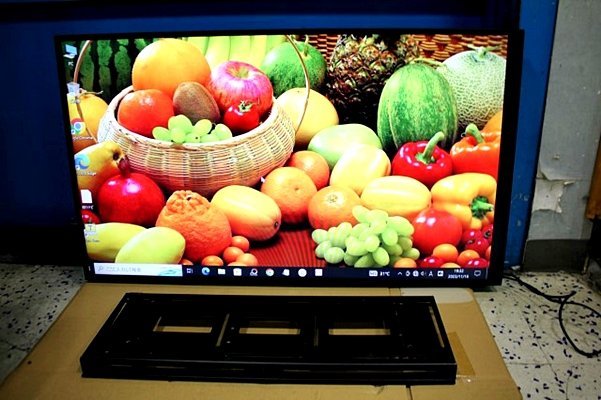 Panasonic/パナソニック 48V型 フルHD 液晶ディスプレイ ★TH-48LFE8J/壁掛け金具付★(※送料0円では無い/別途掛かります)　47586Y_画像1