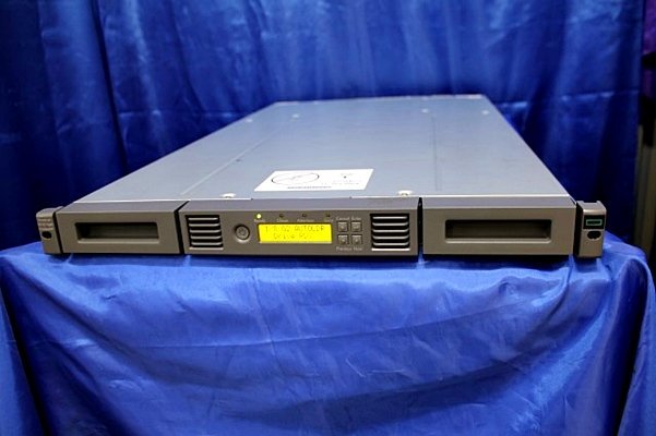 HP/テープオートローダー StorageWorks 1/8 G2 autoloader★LVLDC-0501/LTO7ドライブ搭載★ 47635Y_画像1