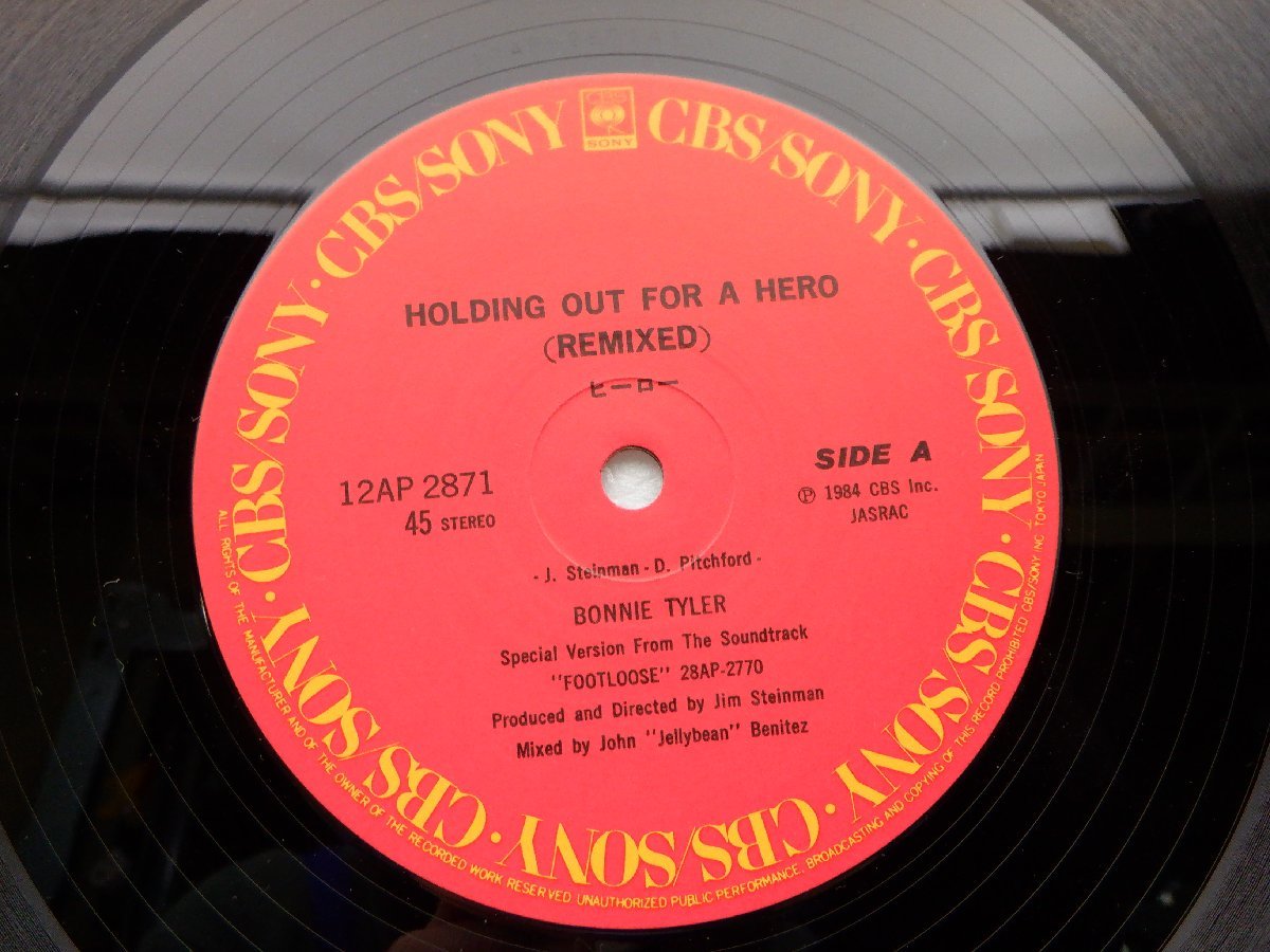 Bonnie Tyler「Holding Out For A Hero」LP（12インチ）/CBS/Sony(12AP 2871)/洋楽ポップス_画像2