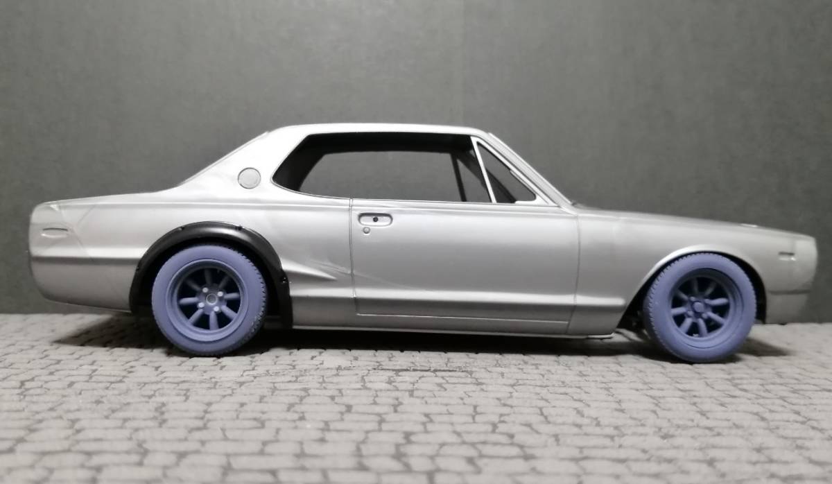 SP12 T社スカイライン2000GT-R用ローダウンパーツ1.5㎜版 1台分 ケイSTYLE!THEストリートシリーズ1/24スケールカーモデル用 レジン製_車体装着事例