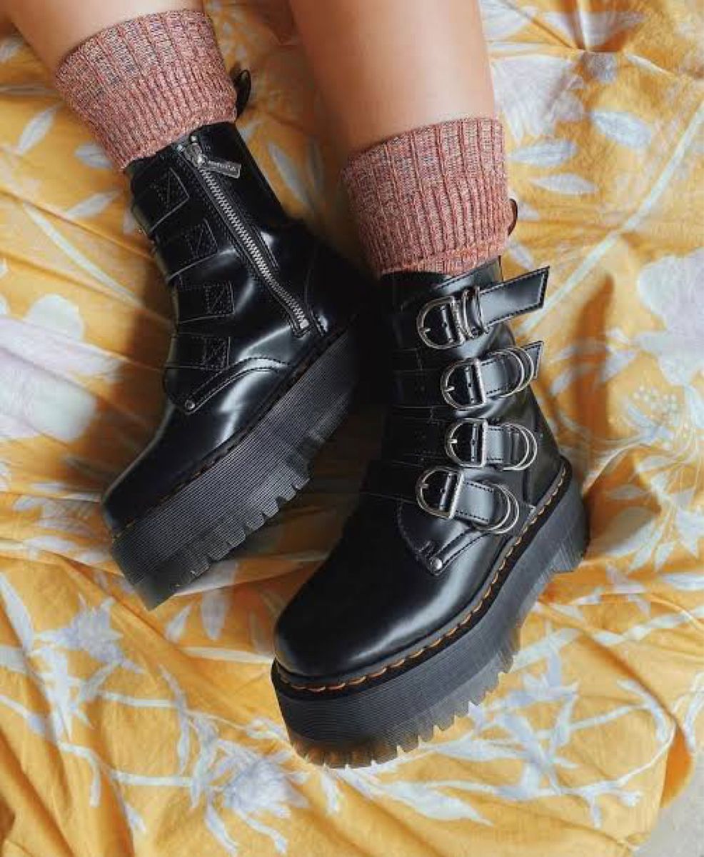 Dr Martens JADON MAX HDW UK3 厚底 22 5㎝ あのちゃん 香椎かて Dr Martens JADON MAX HDW UK3 厚底 22 5㎝ あのちゃん 香椎かて