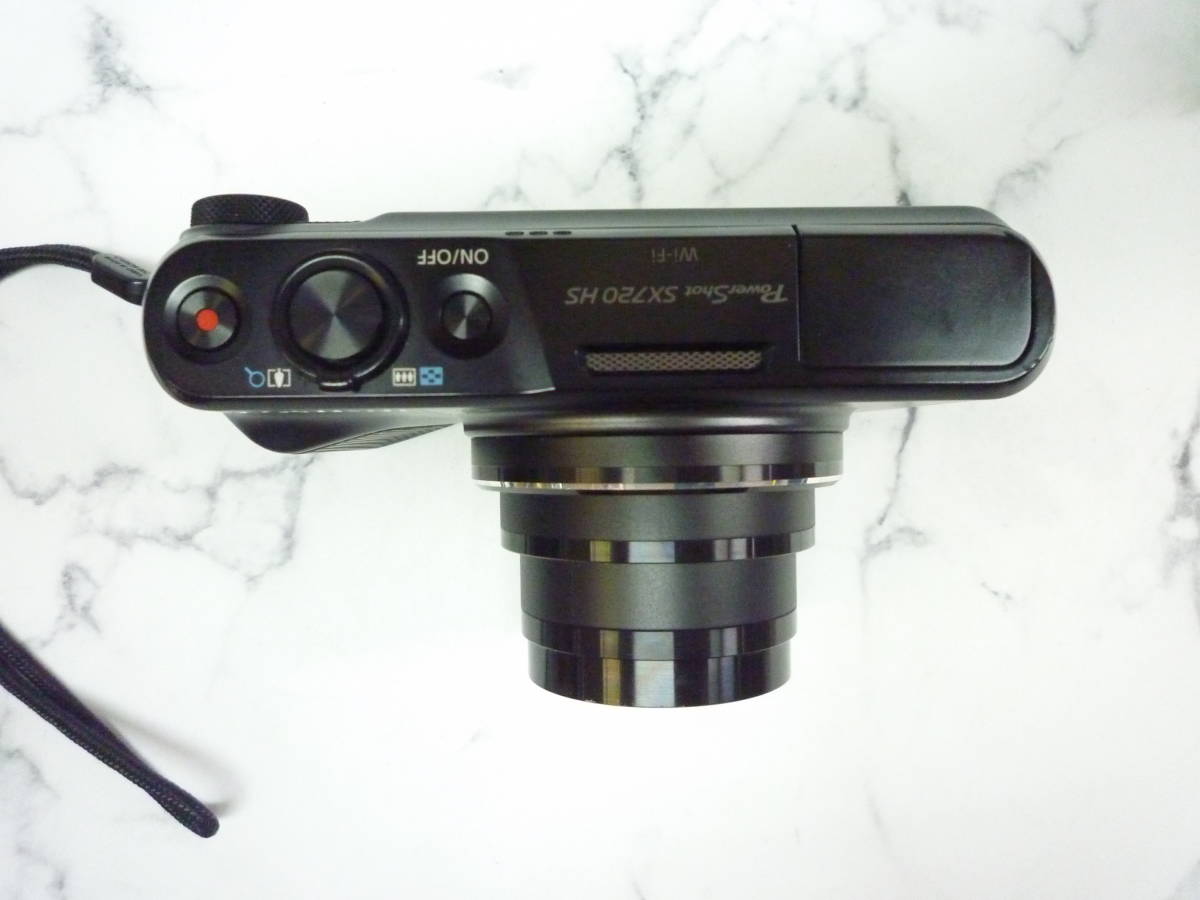 Y11-3　Canon(キャノン) 【 Powershot SX730 HS　/パワーショット 】 デジタルカメラ　/　充電器　アダプター　※現状品※_画像3