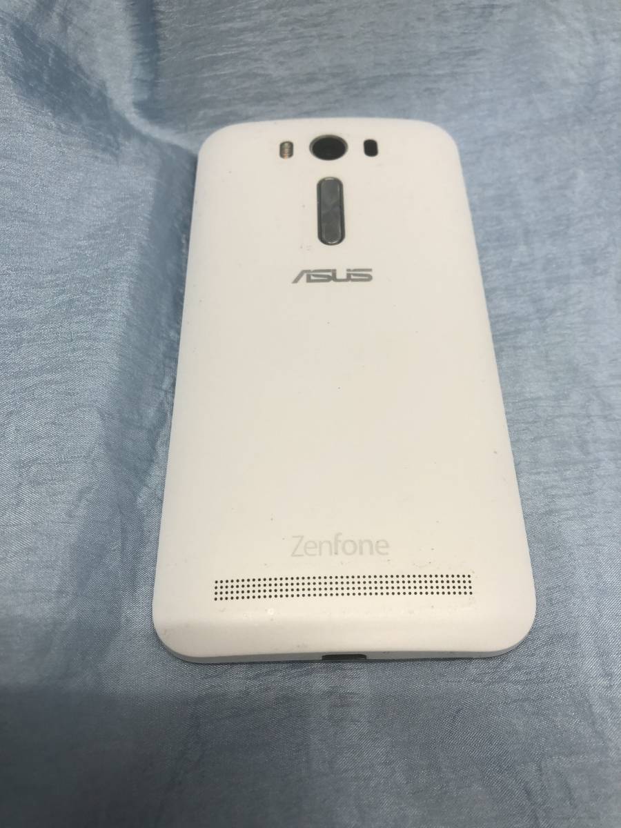 【中古】ZenFone 2 Laser ZE500KL 5インチ メモリー2GB ストレージ16GB ホワイト SIMフリー_画像2