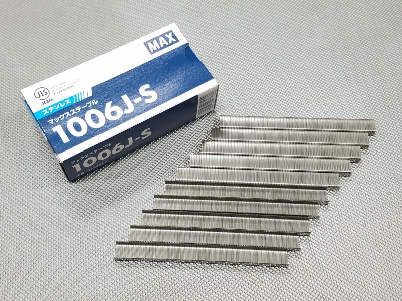 ●送料無料●MAX ステンレス ステープル 1006J-S 1000本 ＞ 肩幅10mm 足長6mm バイク オートバイ 水上 エア エアー タッカー シート 針 芯_画像1