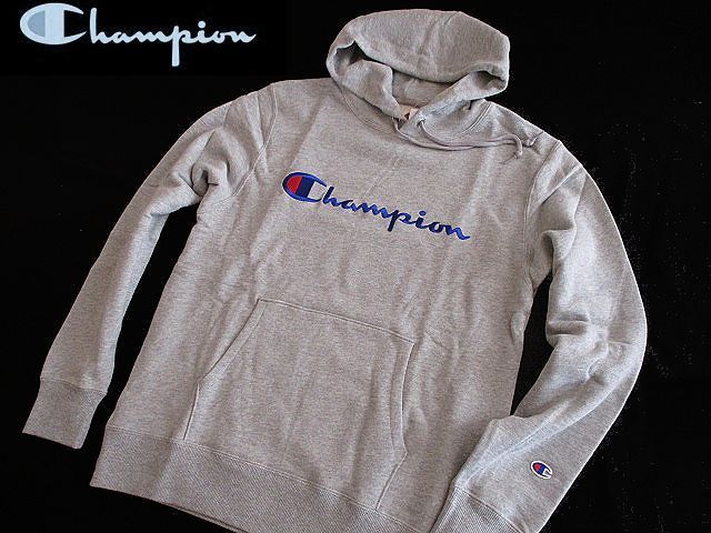 新品▼チャンピオン　プルオーバーパーカー　グレー　ビッグロゴマーク刺しゅう　スウェット　袖マークワッペン　(M) Champion_画像2