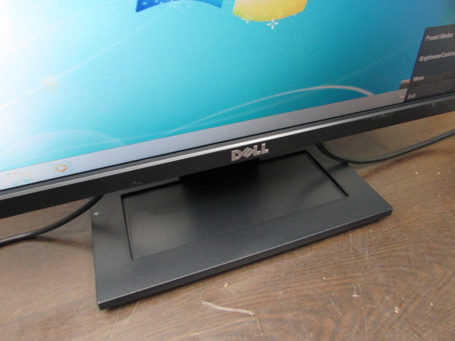 [YMT0853]*DELL E1910Hc 18.5inchWide PC liquid crystal monitor 18.5inchWide/1366x768/VGA/ present condition goods * used 