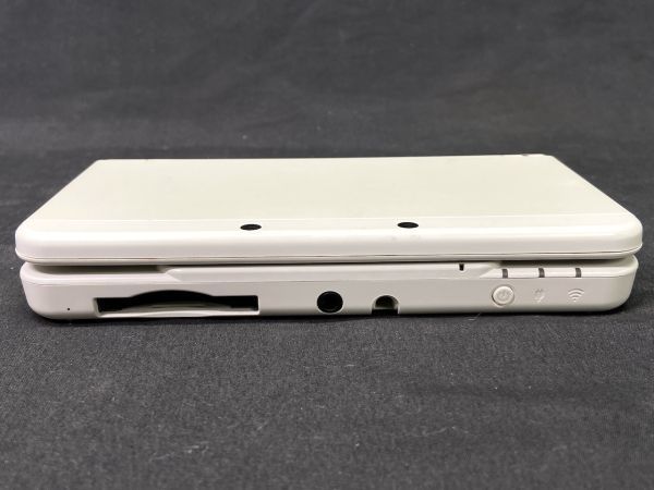 【B731】new ニンテンドー 3DS 本体 ホワイト KTR-001 任天堂 専用ソフト11本セット まとめ売り 動作品_画像5